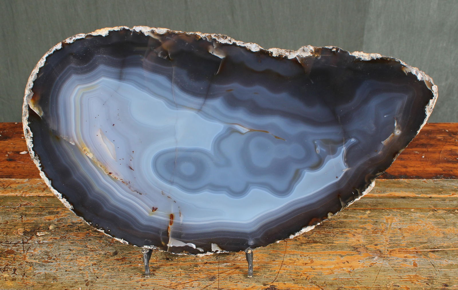 Agate Slice on Stand, Cheese Board Slab (1 of 4)