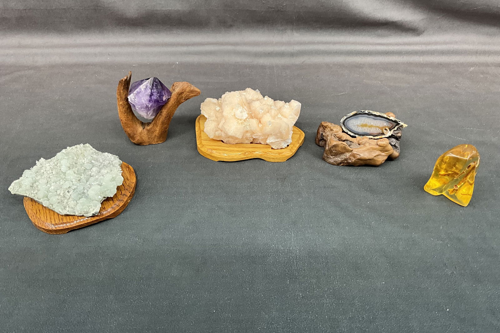 Amethyst, Agate, Amber (1 of 12)
