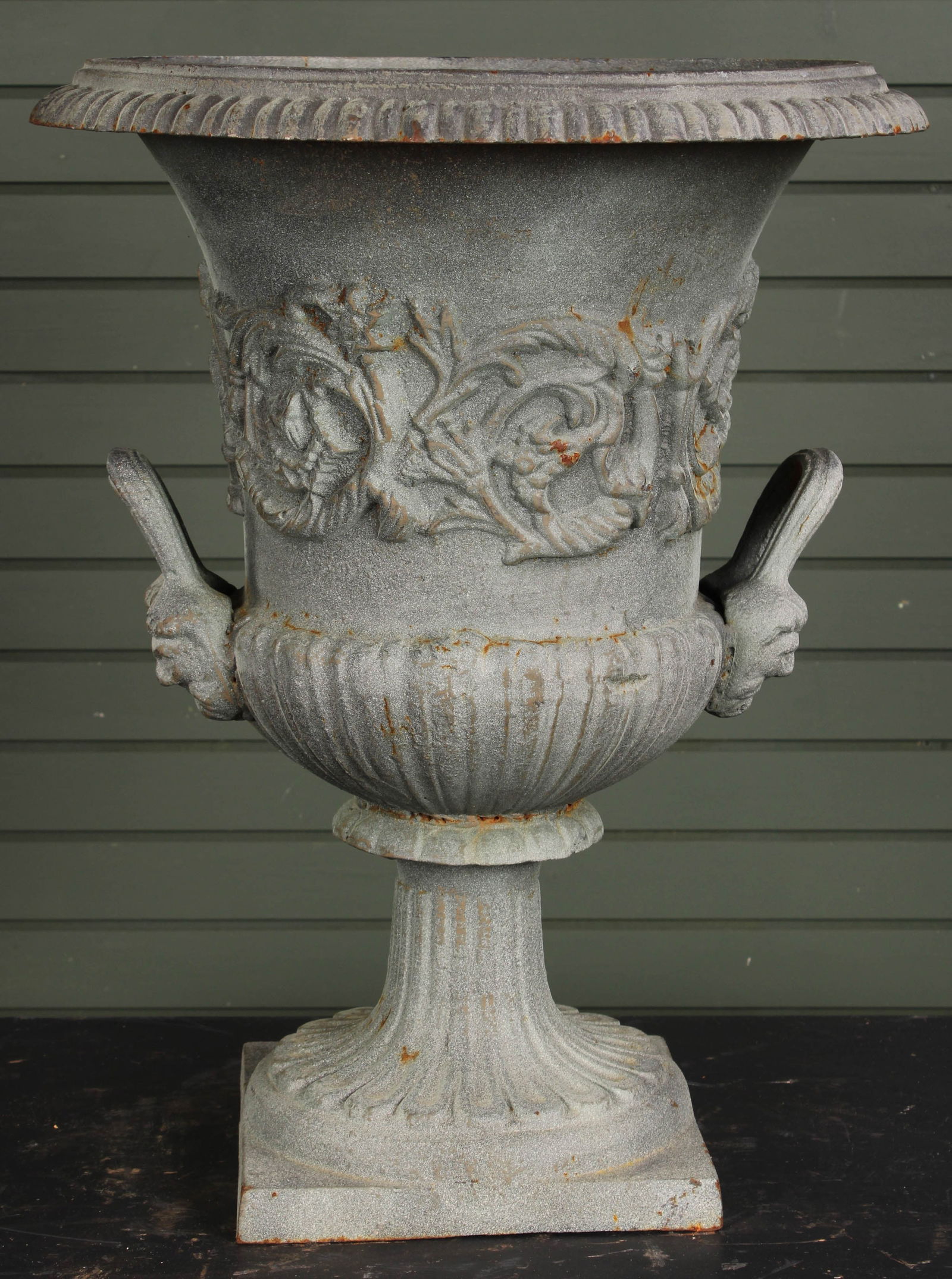 Cast Iron Warwick Style Garden Urn: Cast Iron Warwick Style Garden Urn. Size: 24"H x 19"Dia.