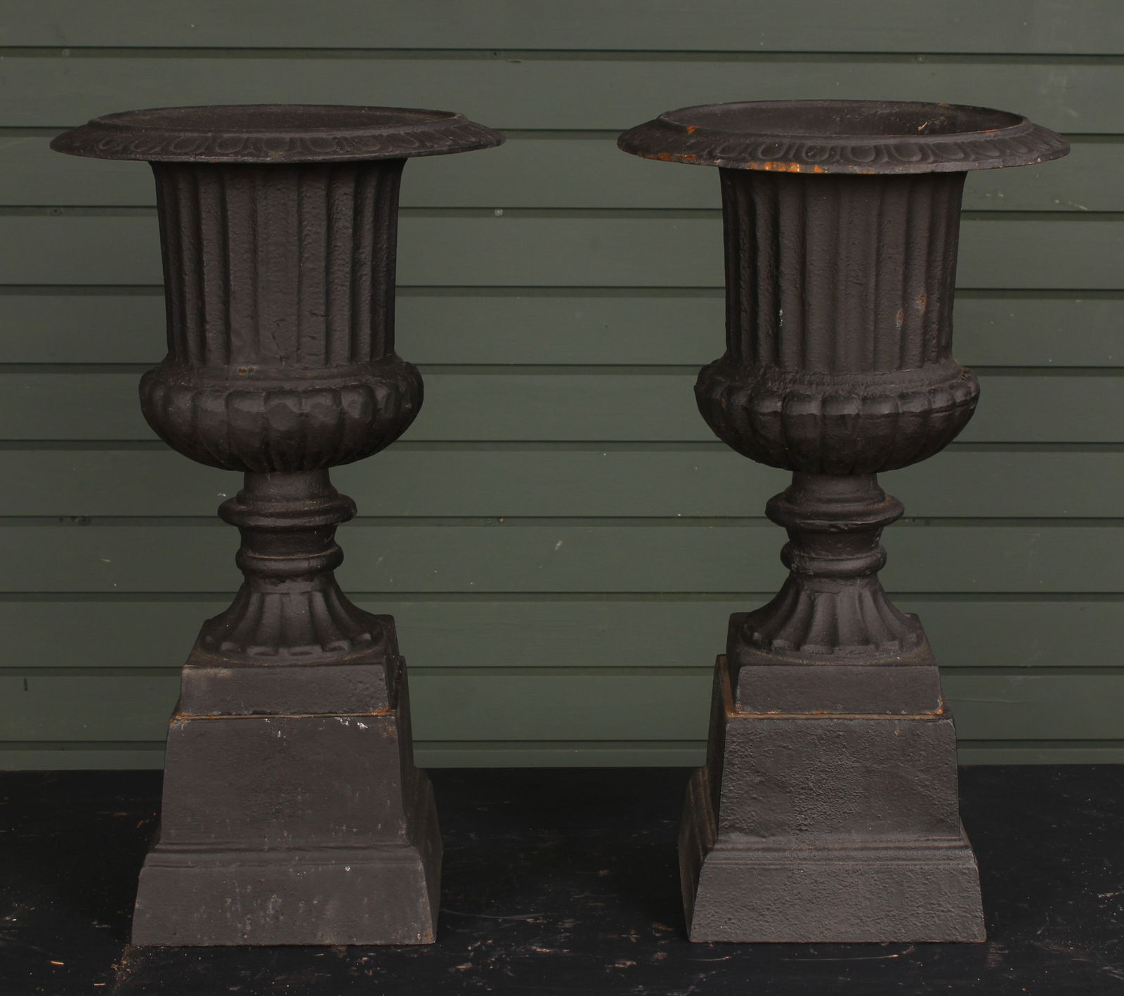 Pair Cast Iron Stanchion Top Entryway Urns: Pair Cast Iron Stanchion Top Entryway Urns. Size: overall 20"H 11"Dia, on 7.25"square base