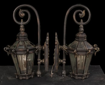 Architectural Carriage House Lanterns