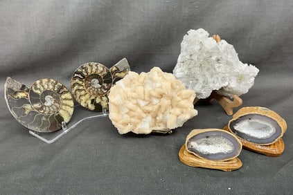 Apophyllite & Stillbite, Quartz Plate