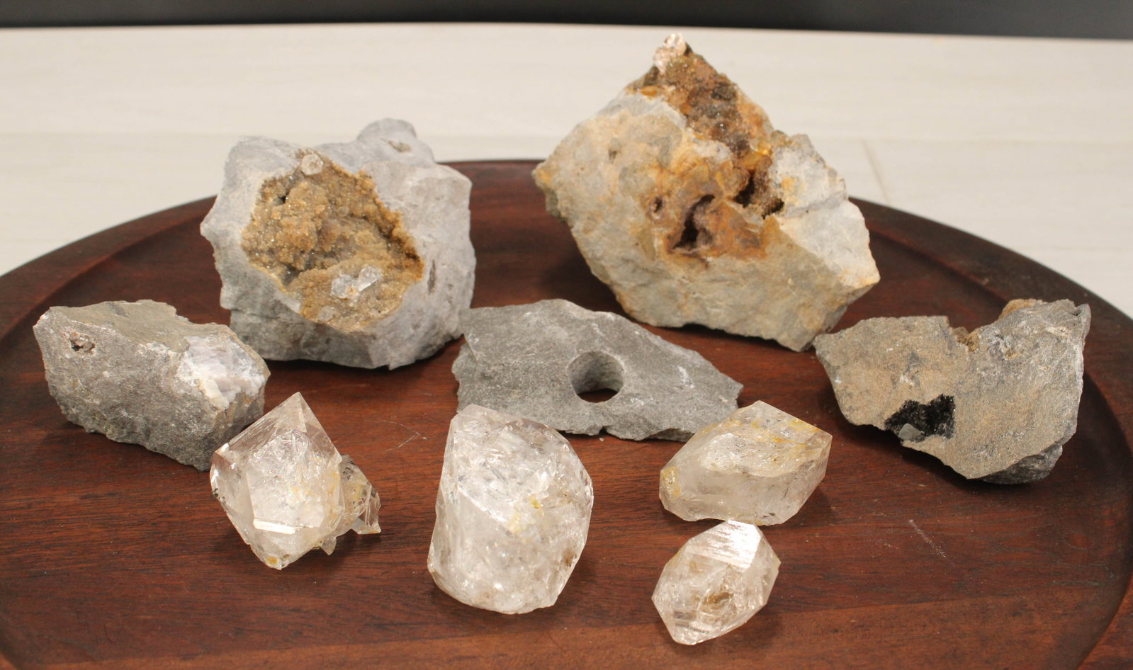 Herkimer Palmers and Matrices: Herkimer Palmers and Matrices. Generous grouping of palm-sized terminated Herkimer crystals with examples of crystals in matrix.
