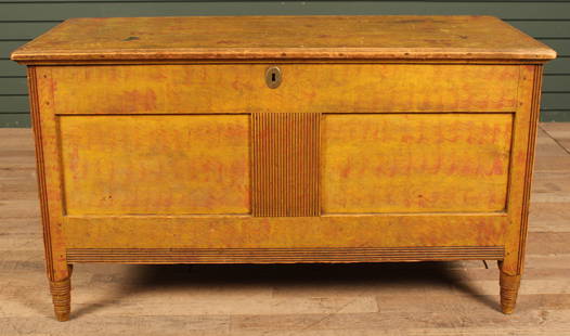 19th C. American Grain Painted Blanket Chest: 19th Century American paint decorated blanket chest. Size: 24.5" H x 44" W x 19" D