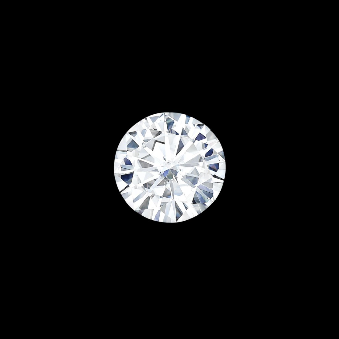 1ct Round Moissanite D-E Color VVS1 Clarity: 1ct Round Moissanite D-E Color VVS1 Clarity. With a refractive index of 2.65-2.69 exhibits more brilliance than a diamond thanks to a dispersion that is 2.4 times higher than a natural diamond. It is 