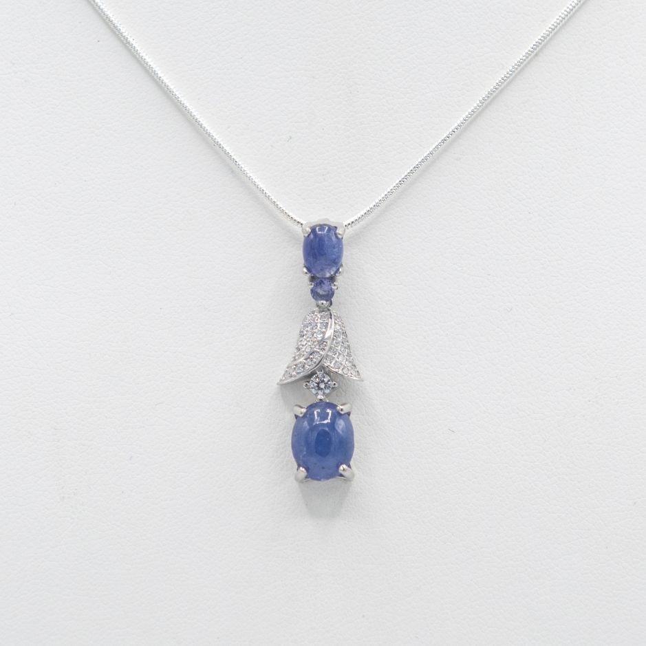 Pretty 3 Ct Natural Blue Violet Tanzanite Pendant: Pretty 3 Ct Natural Blue Violet Tanzanite Pendant. Mounted in solid .925 sterling silver. Includes a 20 " chain. Total gram wt is 7 total grams or 35.5 Cttw.