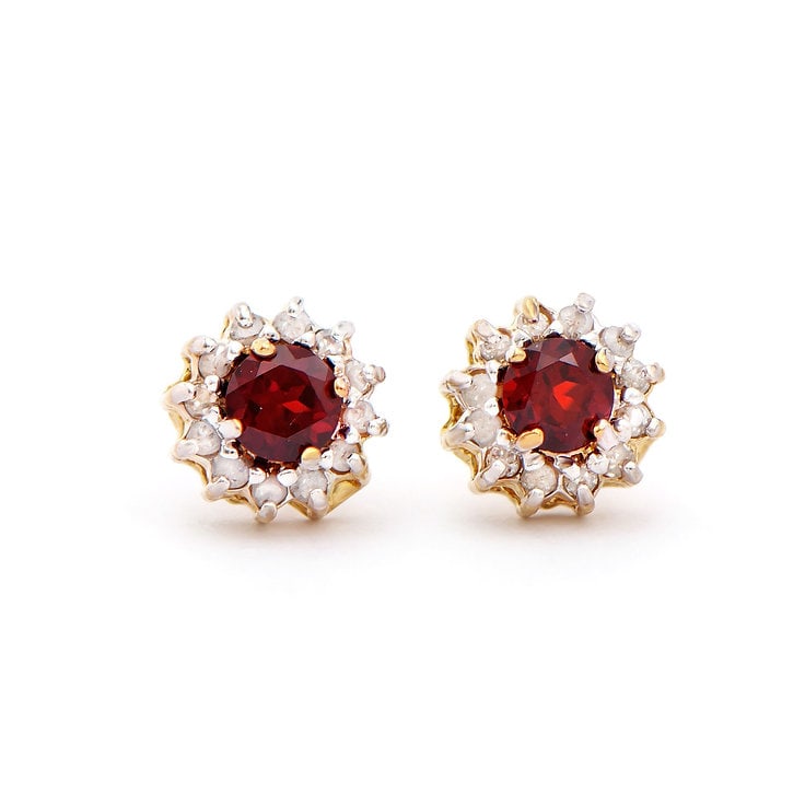 Plated 18KT Yellow Gold 0.65cts Garnet and Diamond Earrings: One pair of Plated 18KT Yellow Gold 0.65cts Garnet and Diamonds Earrings. (2) Brown Garnet stones with a total weight of 0.45cts. (24) diamonds with a total of 0.2cts with a color of H-I and clarity o