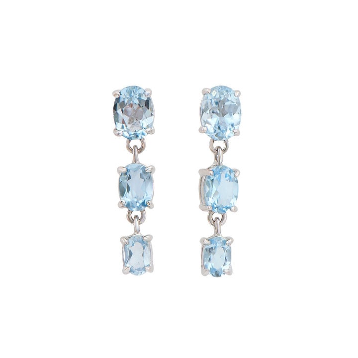 Plated Rhodium 5.25ctw Blue Topaz Earrings: One pair of Plated Rhodium 5.25ctw Blue Topaz Earrings. (6) blue Topaz stones with a total weight of 5.25cts. Total weight of these earrings is 3.5 grams.