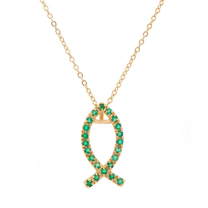 Plated 18KT Yellow Gold 1.02ctw Green Agate Pendant with Chain: One Plated 18KT Yellow Gold 1.02ctw Green Agate Pendant with Chain. (22) Rubies with a total of 1.02cts. Total weight of this pendant with chain is 3.58 grams. Total length of the chain is 18 inches.