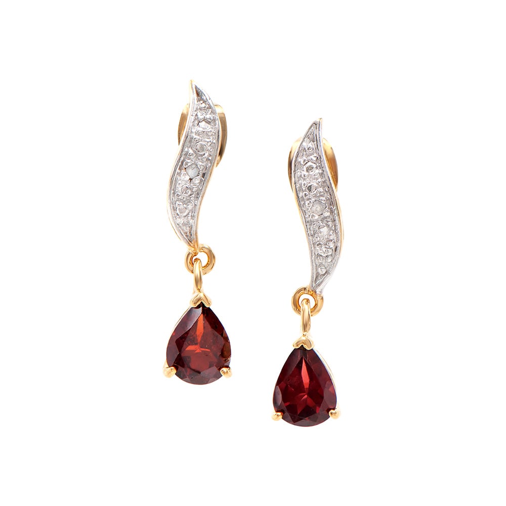 Plated 18KT Yellow Gold 1.65ctw Garnet and Diamond Earrings: One Plated 18KT Yellow Gold 1.65ctw Garnet and Diamond Earrings. 2 pieces of Garnet measuring 7x5mm. Diamonds measuring 1.1mm. Total weight of these earrings are 1.85 grams.