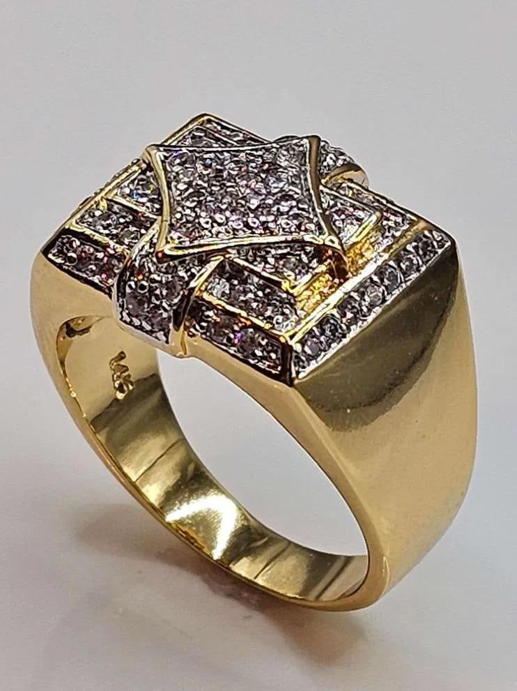 Men's 14 Kt Gold Plate 5.75 Ct.. Lab Simulated Diamond Ring: One Men's Handsome 14 Kt 5.75 Ct. Lab Simulated Diamond Ring. These Sparkling Gemstones are all VVs1 Near Flawless and Mounted in 14 Kt. Tri-Layered Yellow Gold, This ring is well made with strong det