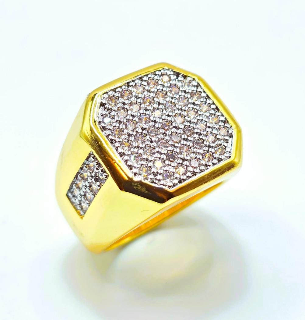 Men's 14 Kt Gold Plate 6.25 Cttw. Lab Simulated Diamond Ring: One Men's Handsome 14 Kt 6.25 Cttw Lab Simulated Diamond Ring. These Sparkling Gemstones are all VVs1 Near Flawless and Mounted in 14 Kt. Tri-Layered Yellow Gold, This ring is well made with strong de
