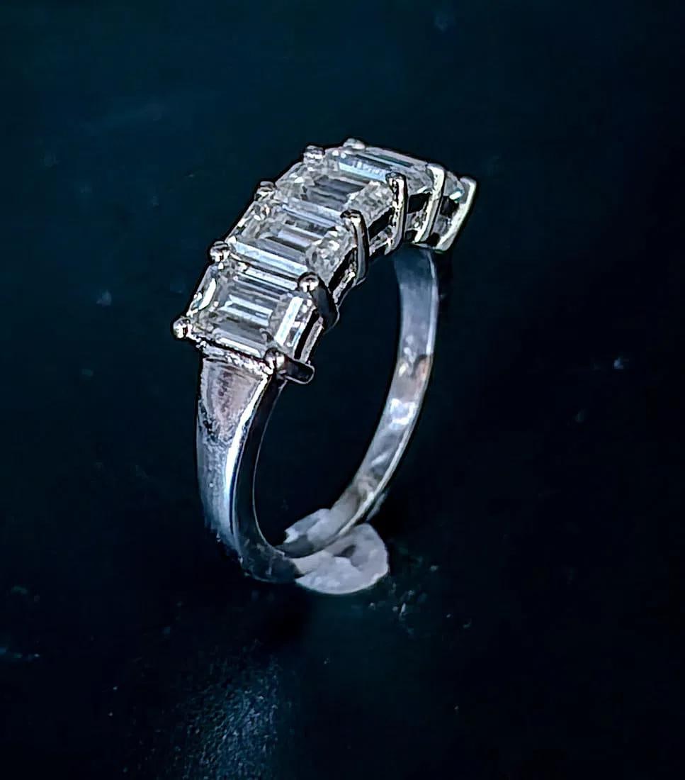 5.07 Ct VVs1 White D-E Fire Moissanite Ring - 3