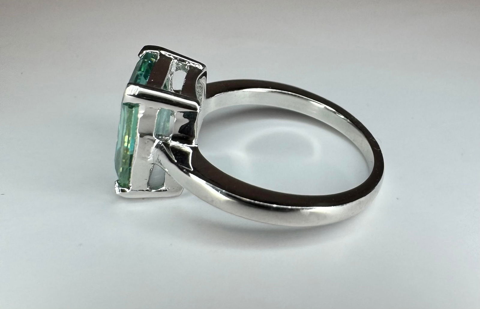 Dazzling 5.75 Ct Aqua Blue Fire Moissanite Ring - 3