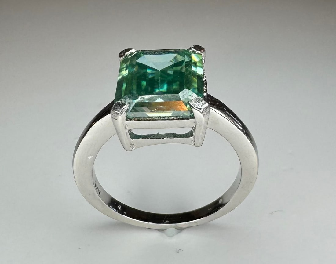 Dazzling 5.75 Ct Aqua Blue Fire Moissanite Ring - 6