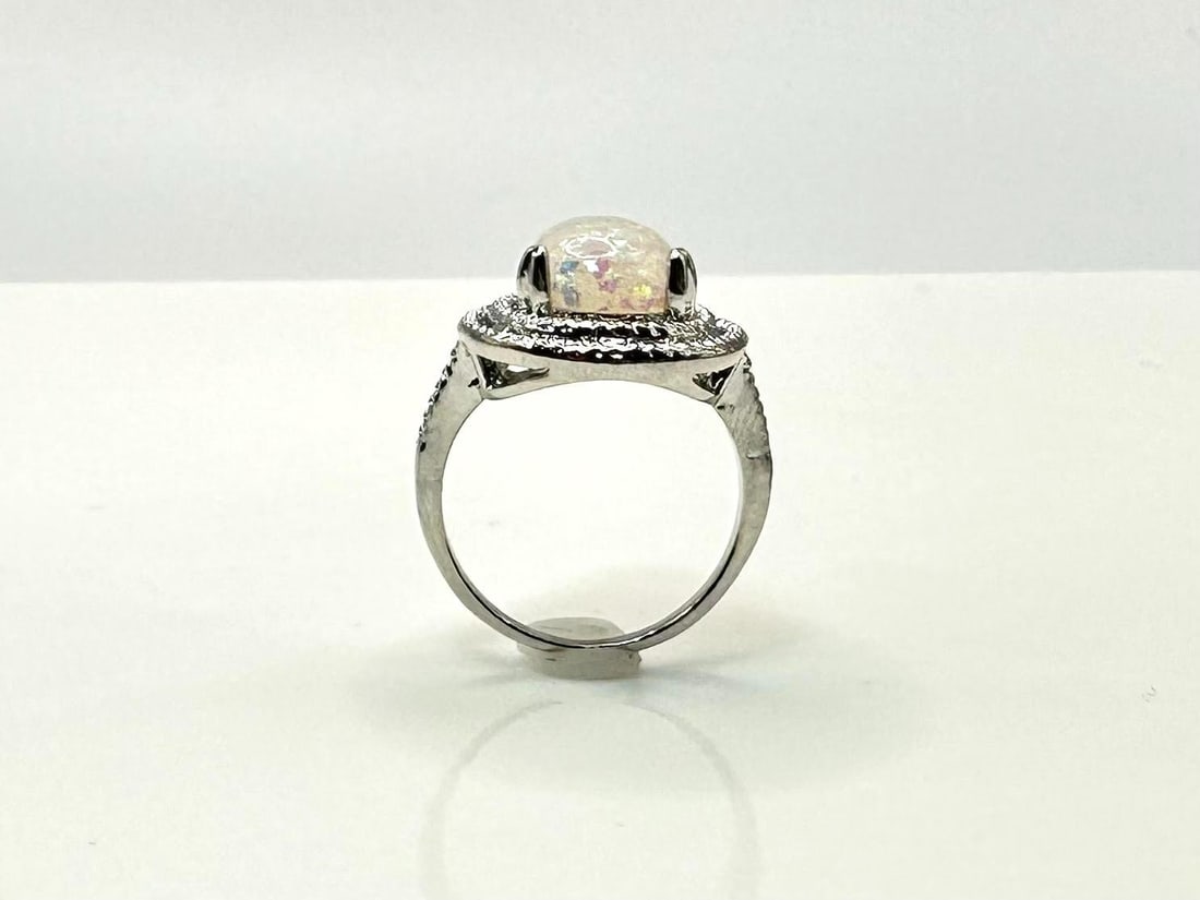 Amazing 4.5 Ct Simulated Color Play Rainbow Opal Ring - 10