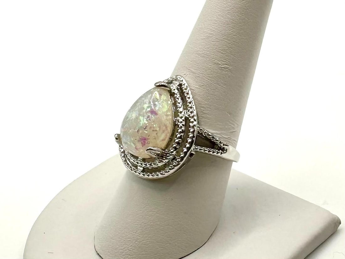 Amazing 4.5 Ct Simulated Color Play Rainbow Opal Ring - 3