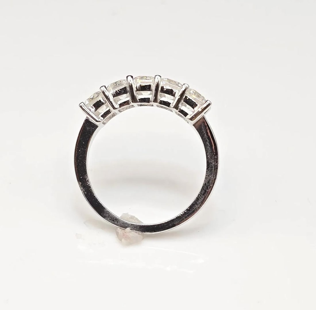 5.07 Ct VVs1 White D-E Fire Moissanite Ring - 4