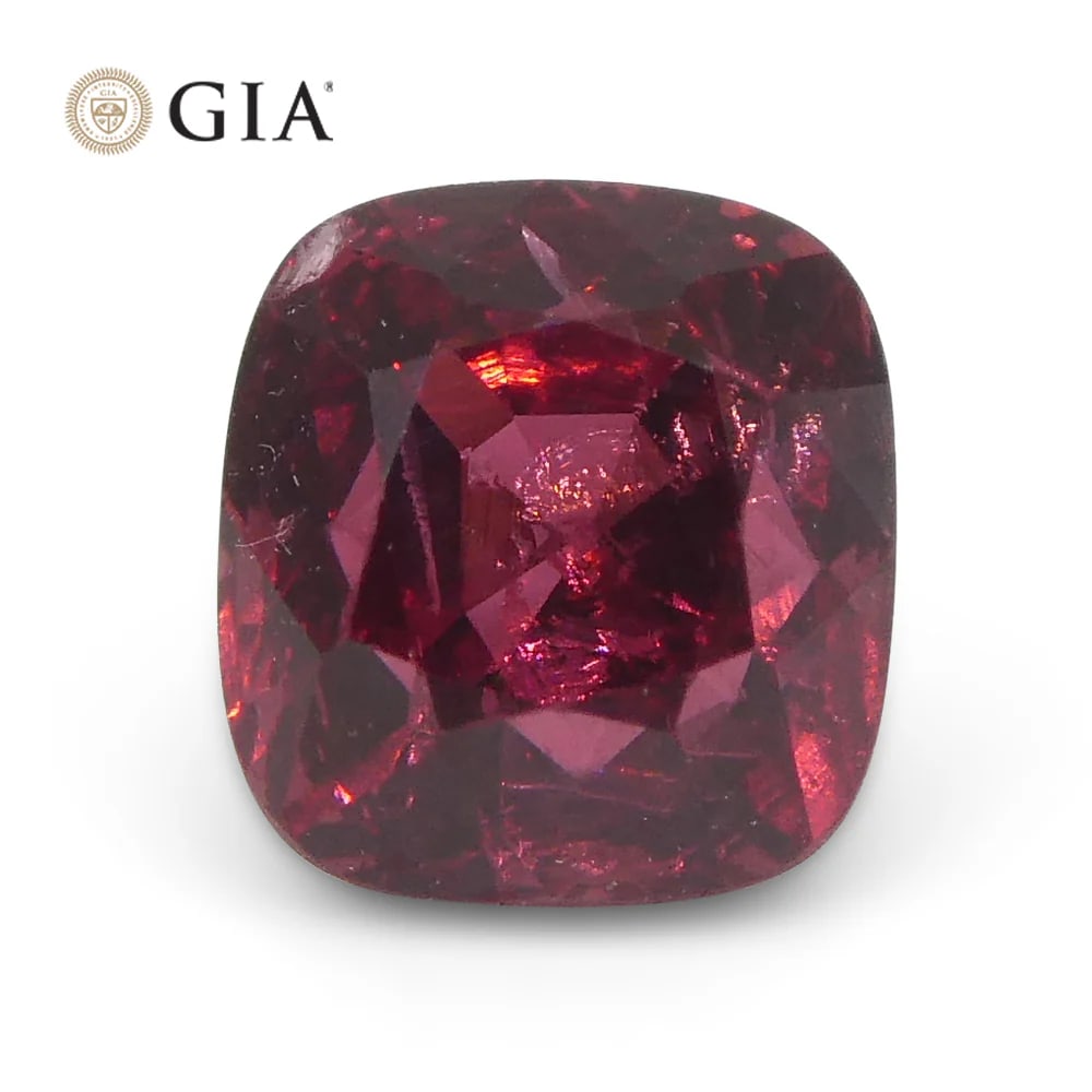 Pretty 0.97 Ct GIA Certified Natural Spinel (1 of 5)