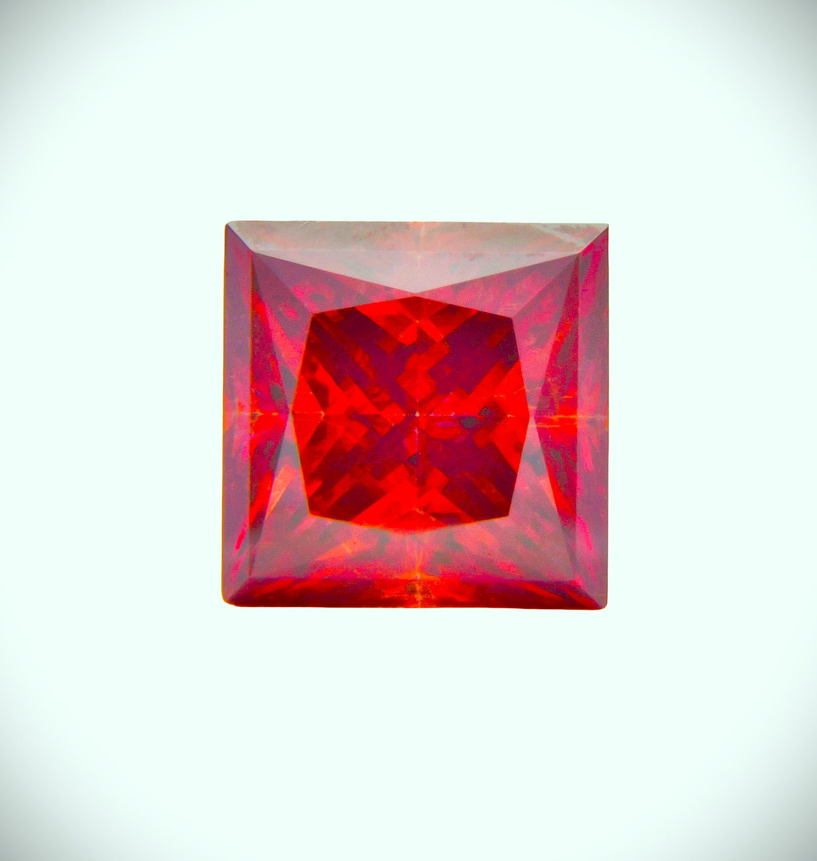 5 Ct VVS1 Princess Cut Lab Simulated Padpaparacha Sapphire: Gorgeous 5 Ct VVS1 Princess Cut Lab Simulated Padpaparacha Sapphire Solitaire. This Large 5 Ct Lab Simulated Padpaparacha Sapphire is a VVs1 Fancy Princess Cut Measure sing 9.5 x 9.5 mm. It is eye cle