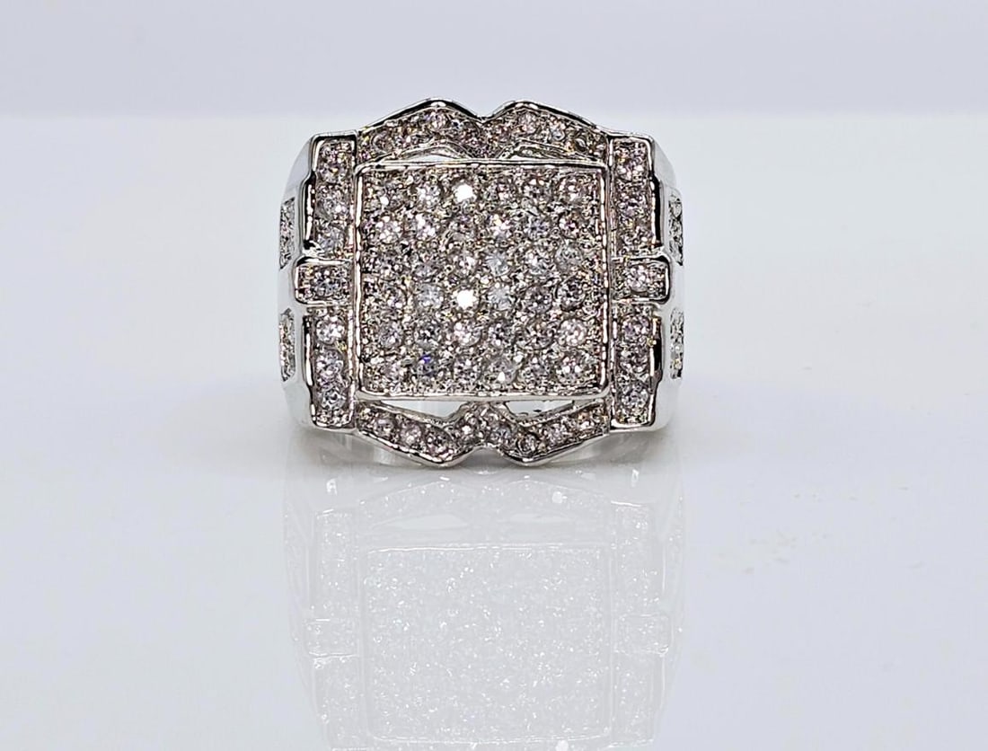 Men's 14 Kt White Gold Plate 5.75 Cttw. Lab Simulated Diamond Ring.: One Men's Handsome 14Kt 8.25 Cttw Lab Simulated Diamond Ring. These Sparkling Gemstones are all VVs1 Near Flawless and Mounted in 14 Kt. Tri-Layered Yellow Gold, This ring is well made with strong det