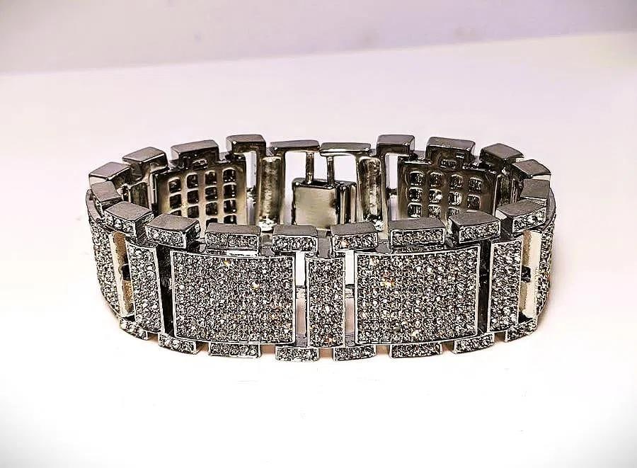 Huge 120 Gram Brilliant 18 K White Gold-Plated Saratoga Link