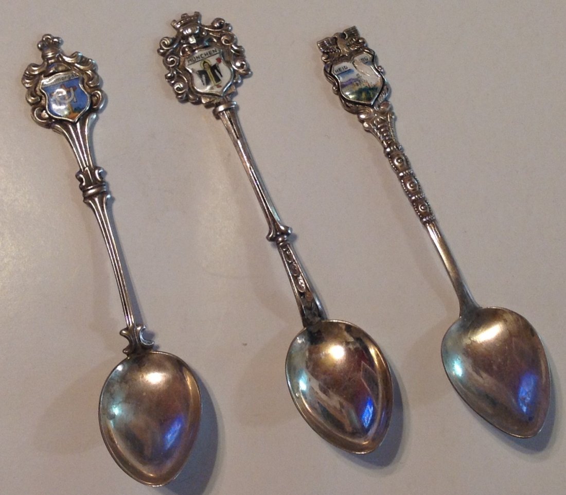Estate old Sterling silver lot of souvenir spoons (1 of 5)