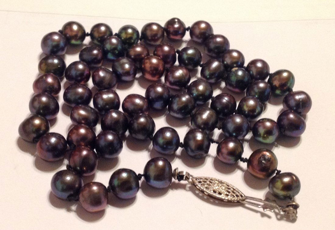 Estate vintage Sterling silver Tahitian pearl necklace (1 of 3)