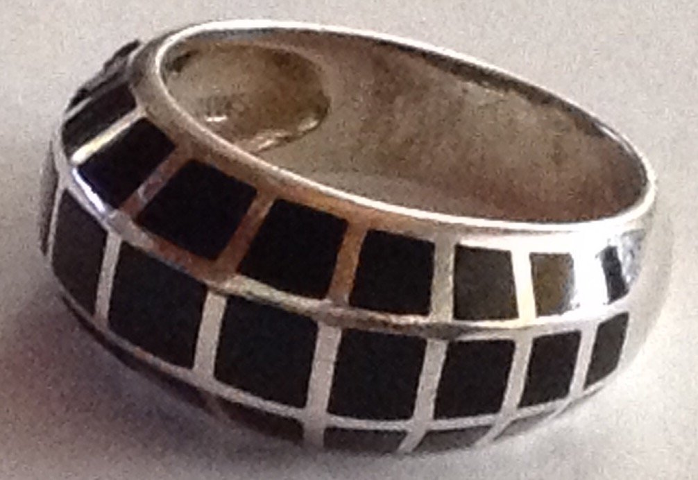 Estate antique Sterling silver multi onyx stone ring: Estate items. Marked.. ( 925 ) Tested. Sterling, Size. 7 .. 4.7 grams.