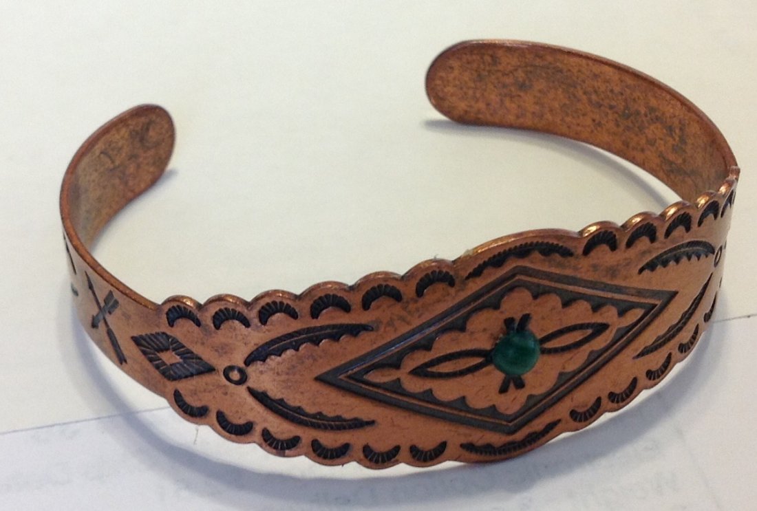 Estate old Native American stamped copper bracelet (1 of 3)