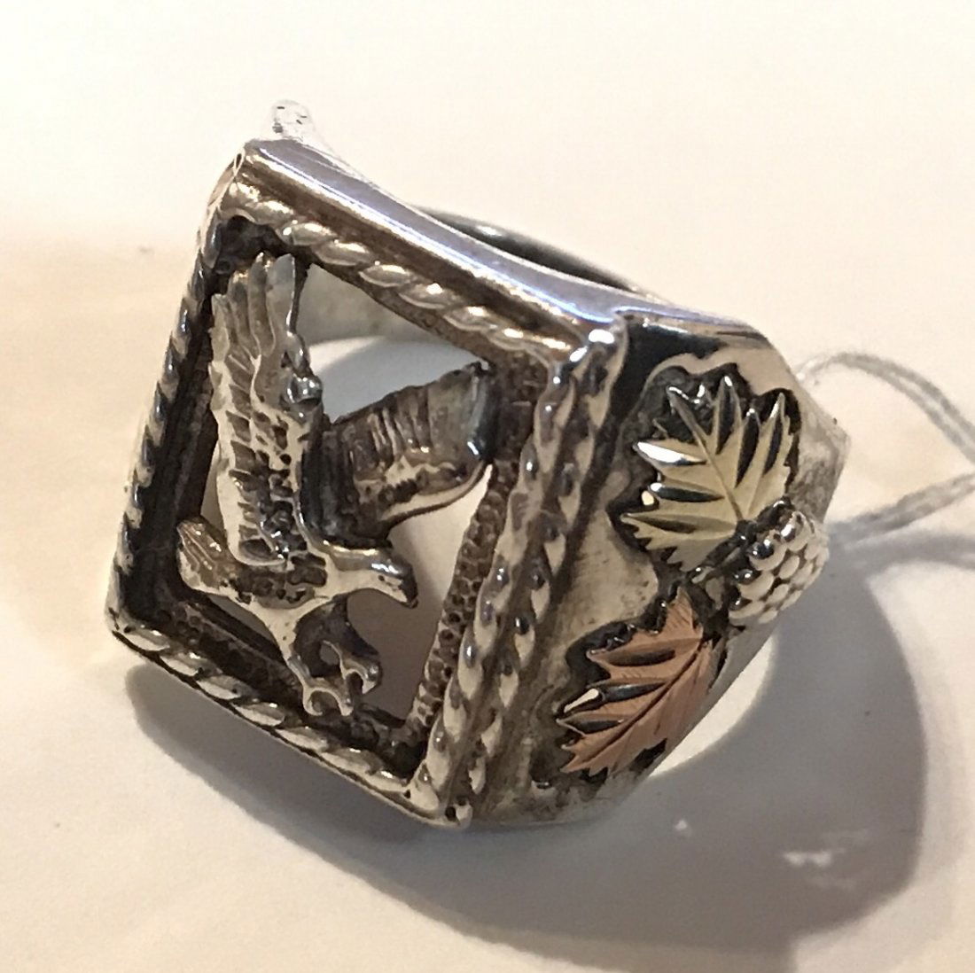 Estate Black hills gold large sterling eagle ring (1 of 3)
