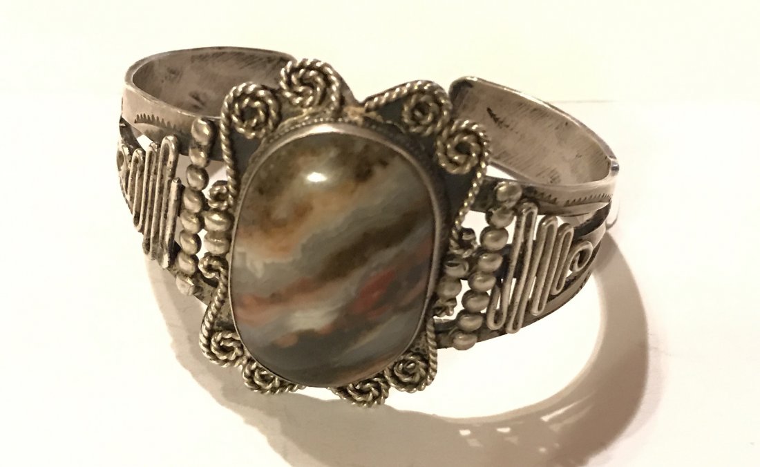 Estate Native sterling Lace agate cuff bracelet (1 of 6)