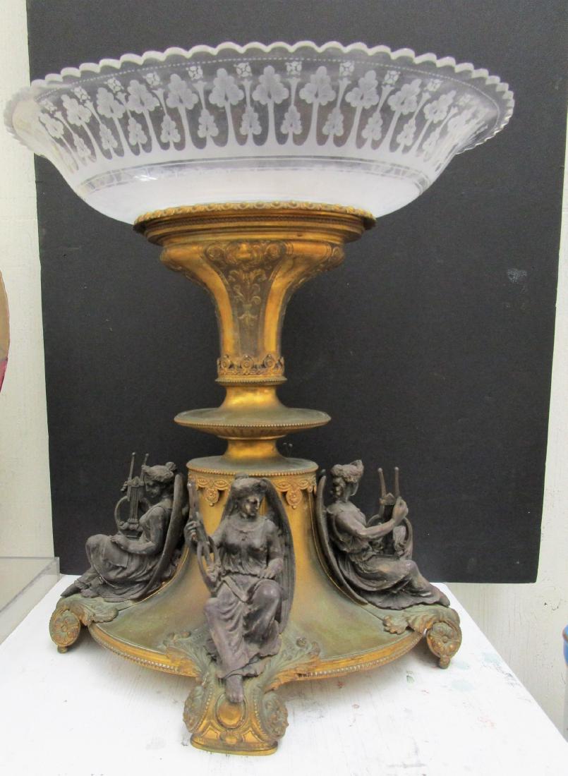 Grand Victorian Centerpiece (1 of 3)