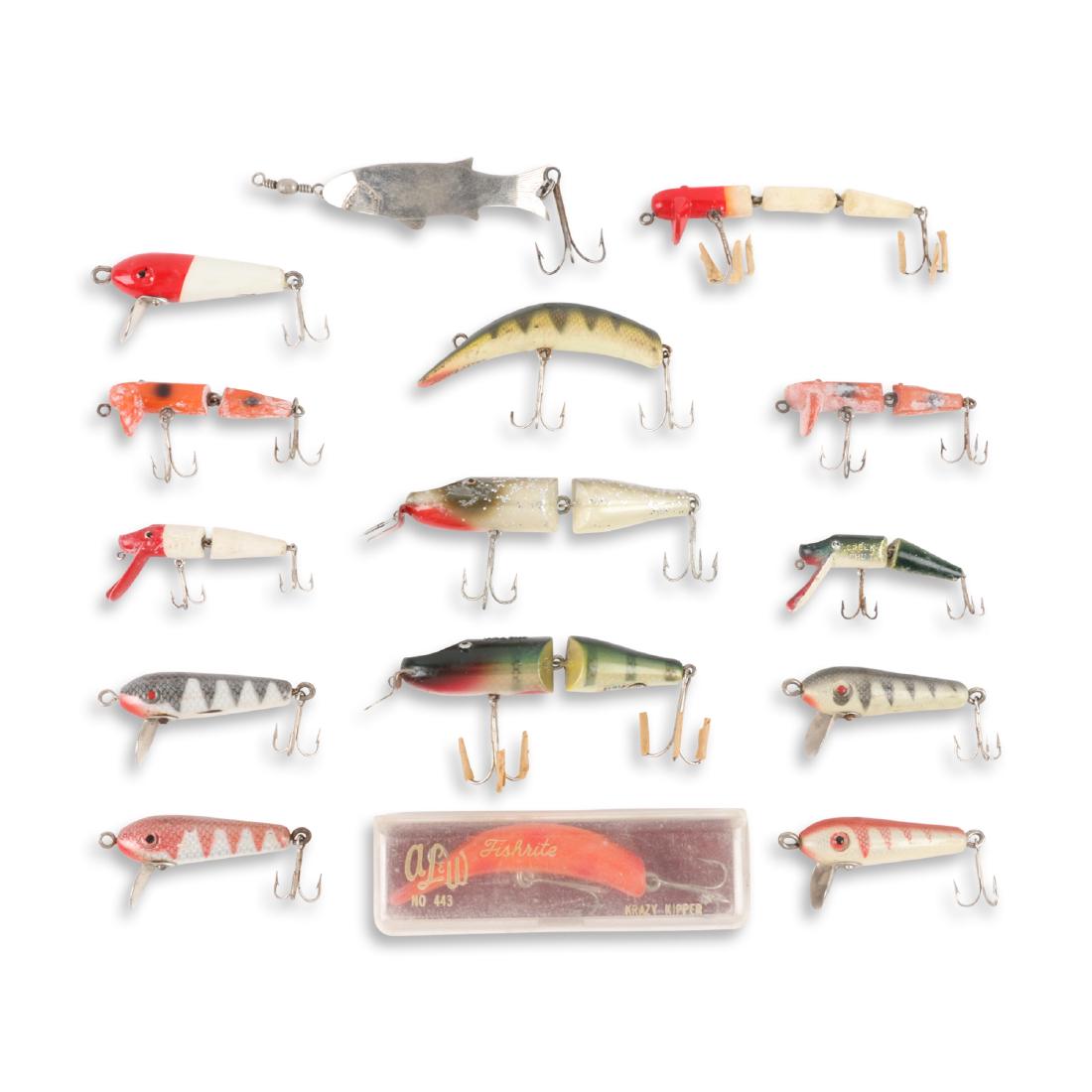 AL&W Fishing Lures: AL&W, Canada. 1950s. Material: Plastic. Quantity: 15. Grade: VG. 2" - 3" each. Est. $75-100.