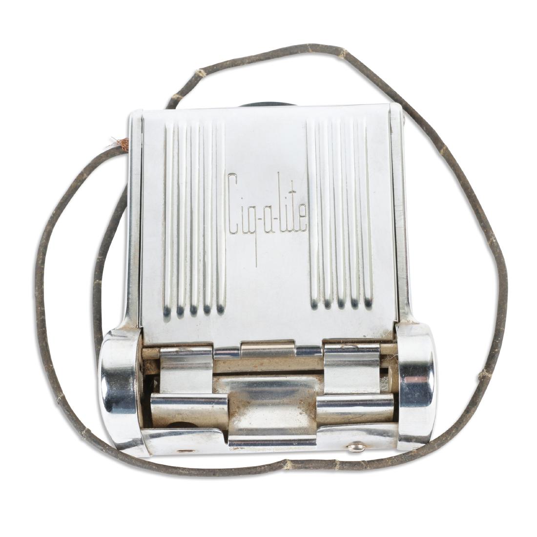 "Cig-a-lite" Cigarette Lighting Case (1 of 7)