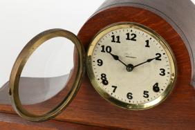 Pequegnat “Eclipse” Shelf Clock