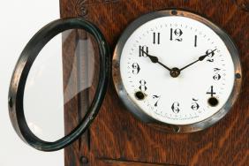 Pequegnat “Sarnia” Shelf Clock