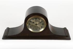 Pequegnat “Vogue” Shelf Clock