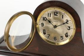 Pequegnat “Vogue” Shelf Clock