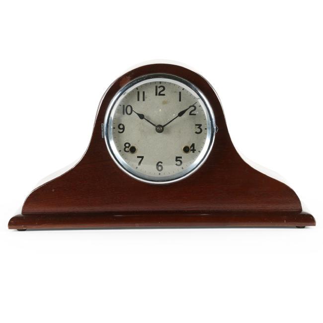 Pequegnat “Beauty” Shelf Clock