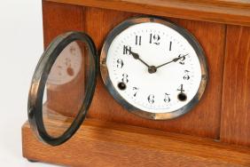 Pequegnat “Jewel” Shelf Clock