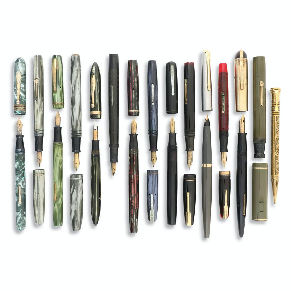 Sheaffer, Wahl, Waterman's Fountain Pens: 15 (Fifteen). Includes 5 Waterman's, 2 Parker, 1 Shaeffer's, 1 Wahl Eversharp, 5 independant brands. 14k yellow gold nibs. 222g. Some are missing or damaged caps including some missing nibs.