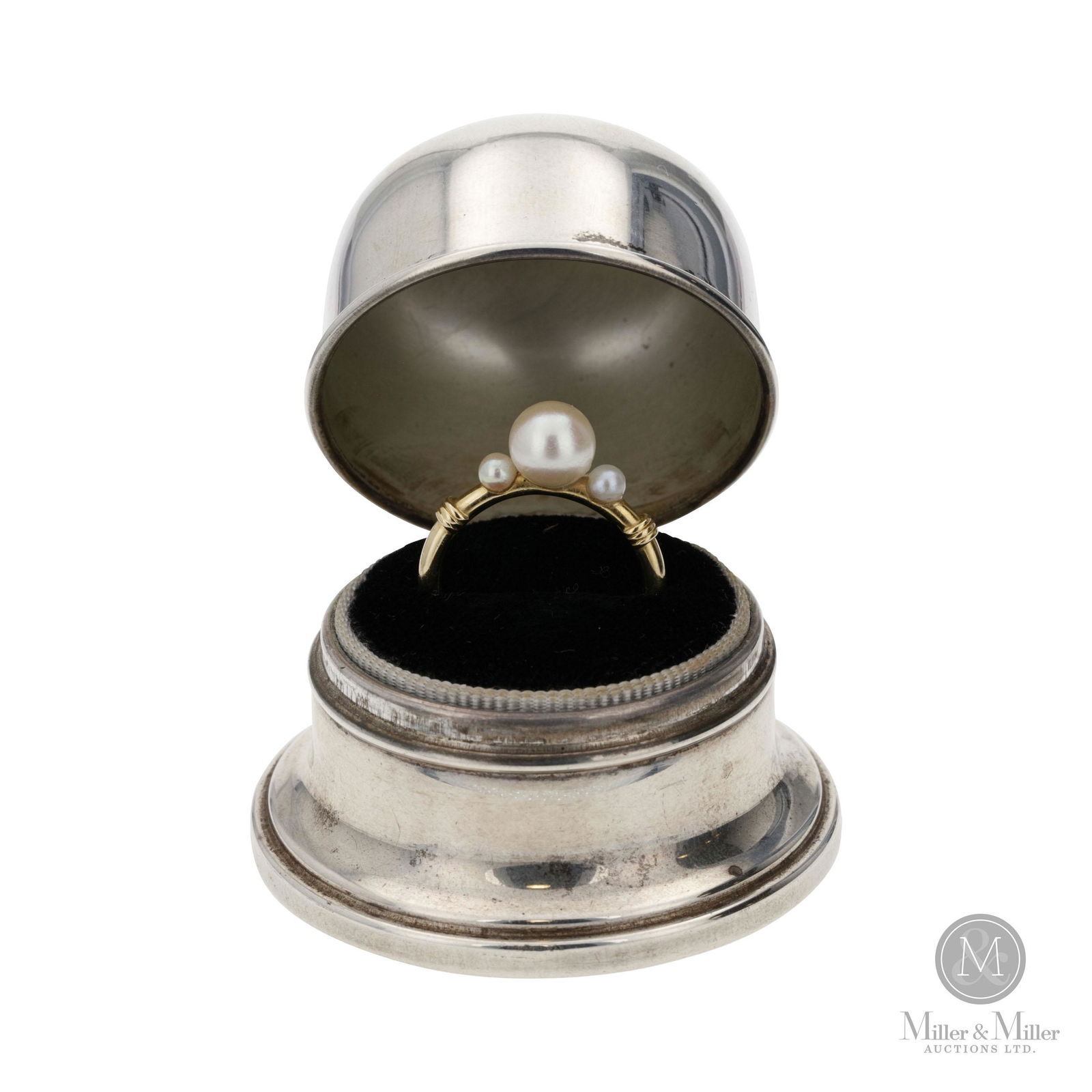 Birks, 18K Pearl Ring (1 of 5)