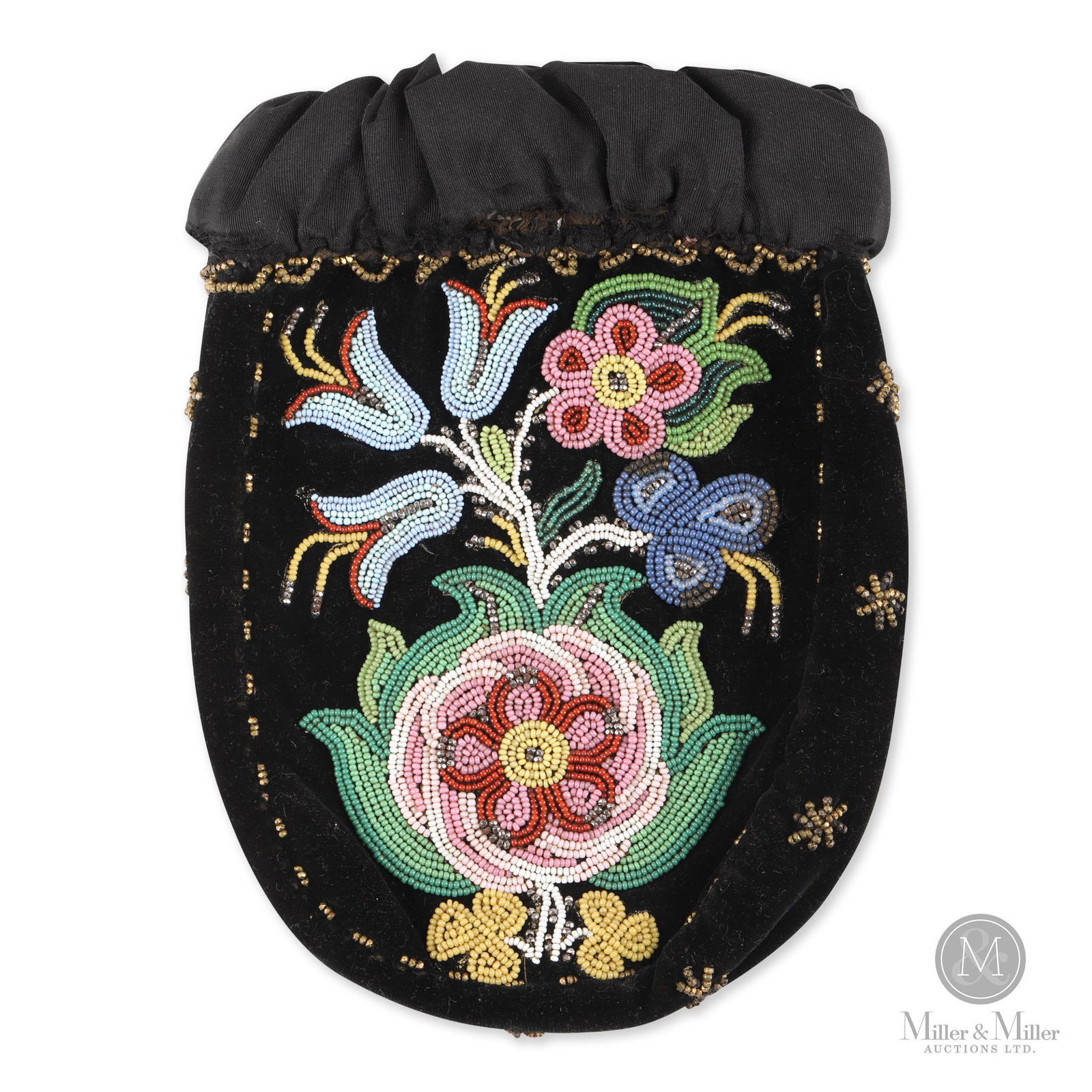 Cree Beaded Cloth Purse (1 of 4)