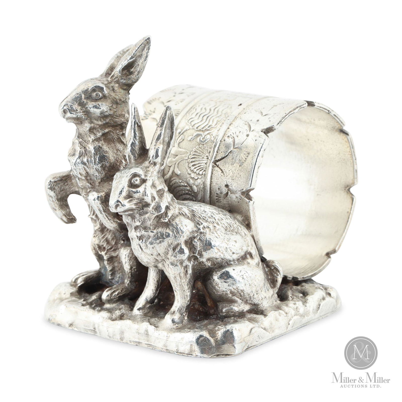 Silverplate Rabbit Figural Napkin Ring (1 of 8)