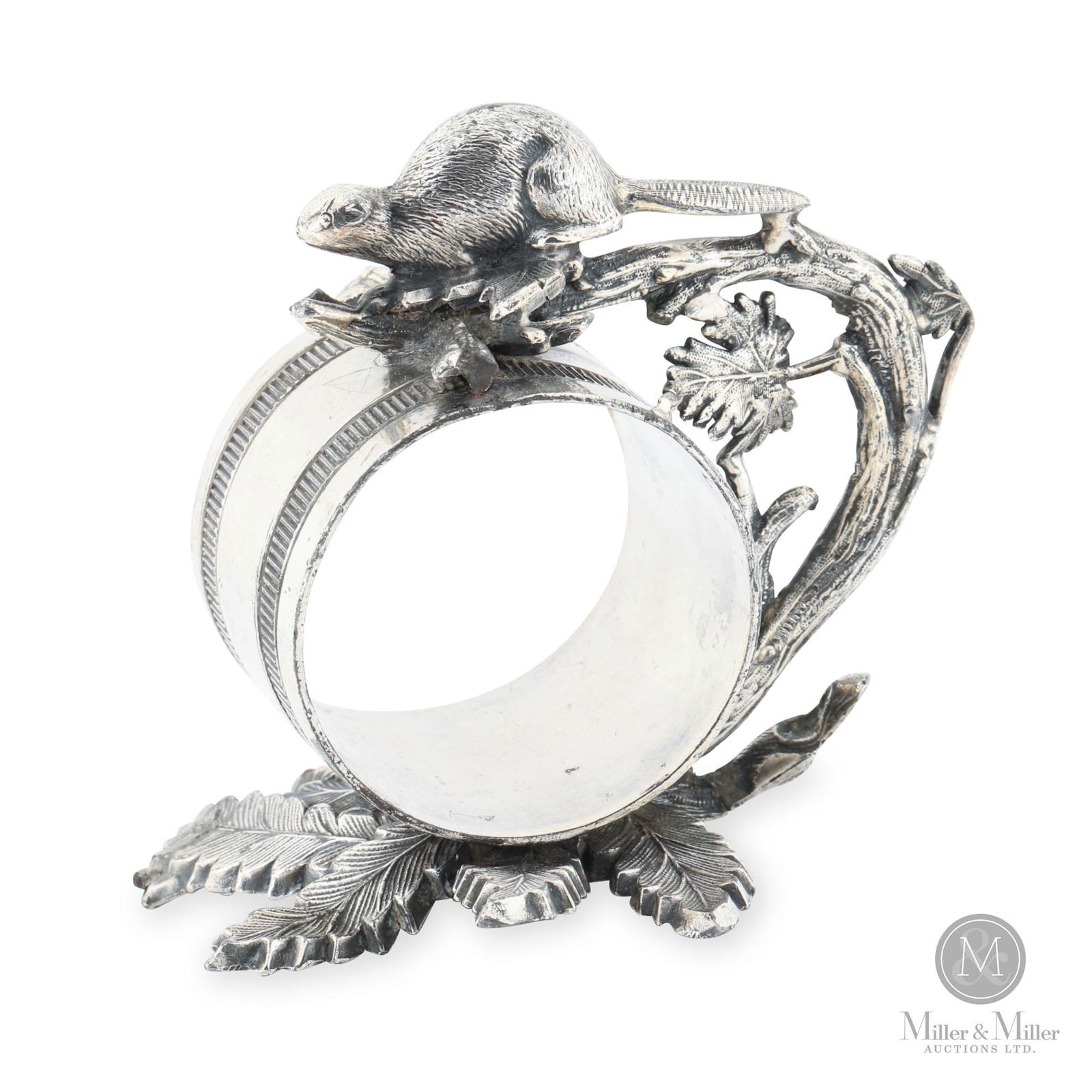 Silverplate Beaver Figural Napkin Ring (1 of 7)