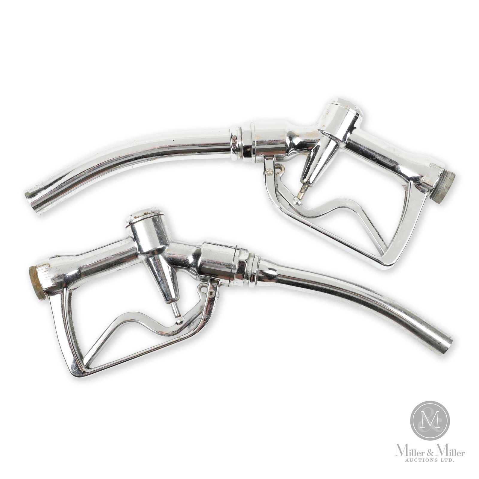 EMCO Gasoline Pump Nozzle Set (1 of 5)