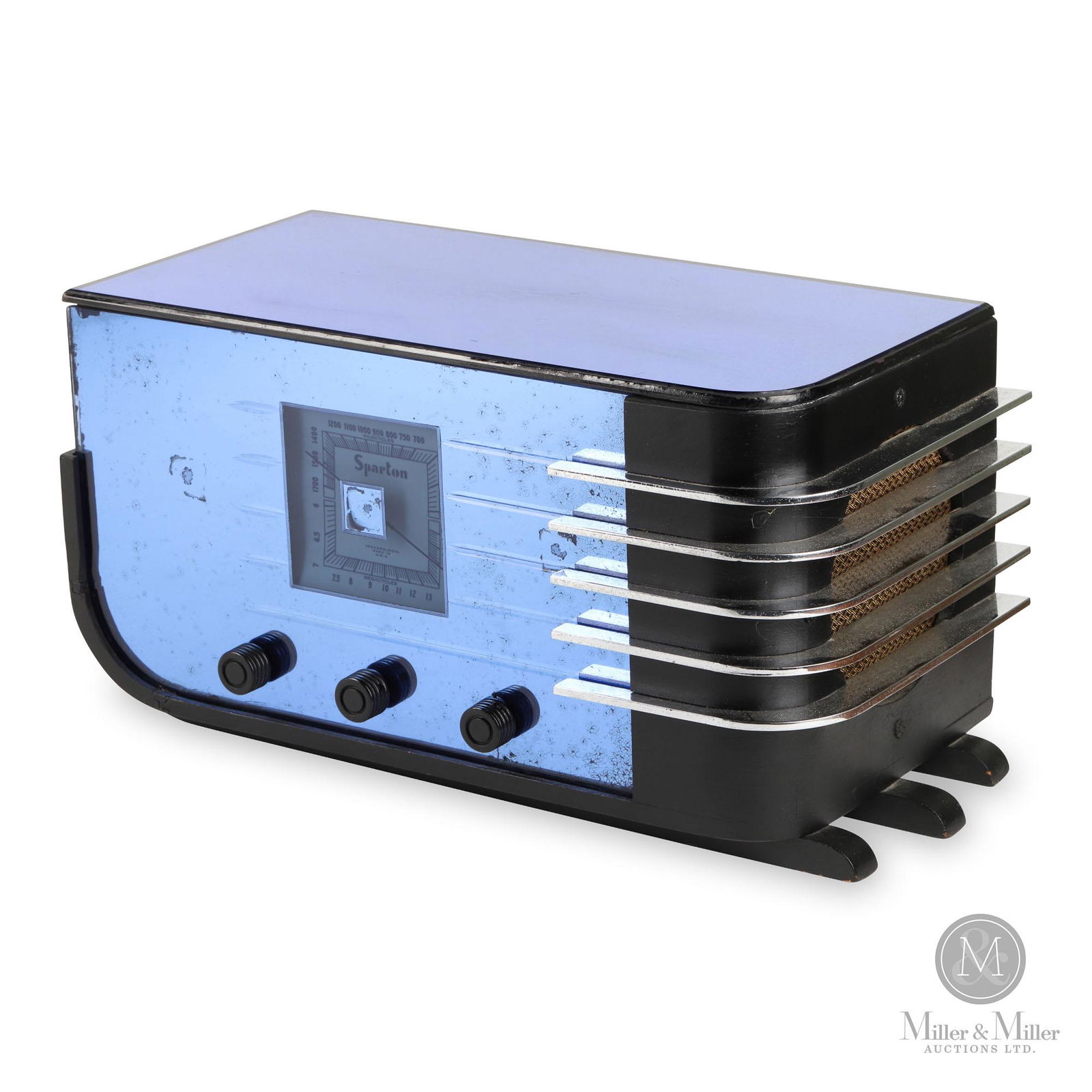 Spartan Model 557 "Sled" Radio (1 of 7)