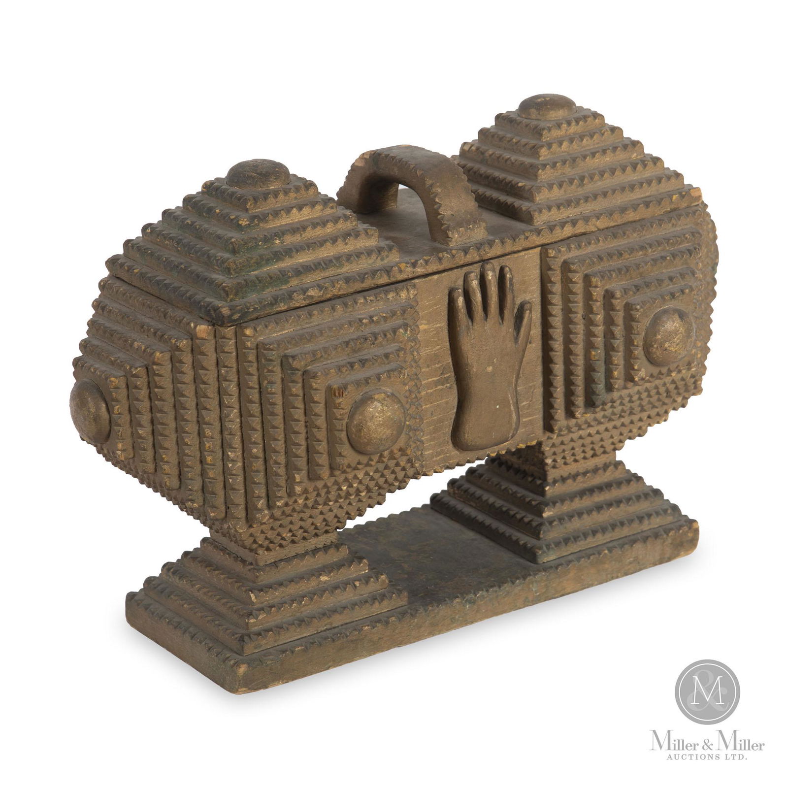 Tramp Art Box With Hands / Coffret "Tramp Art" Avec Main (1 of 7)