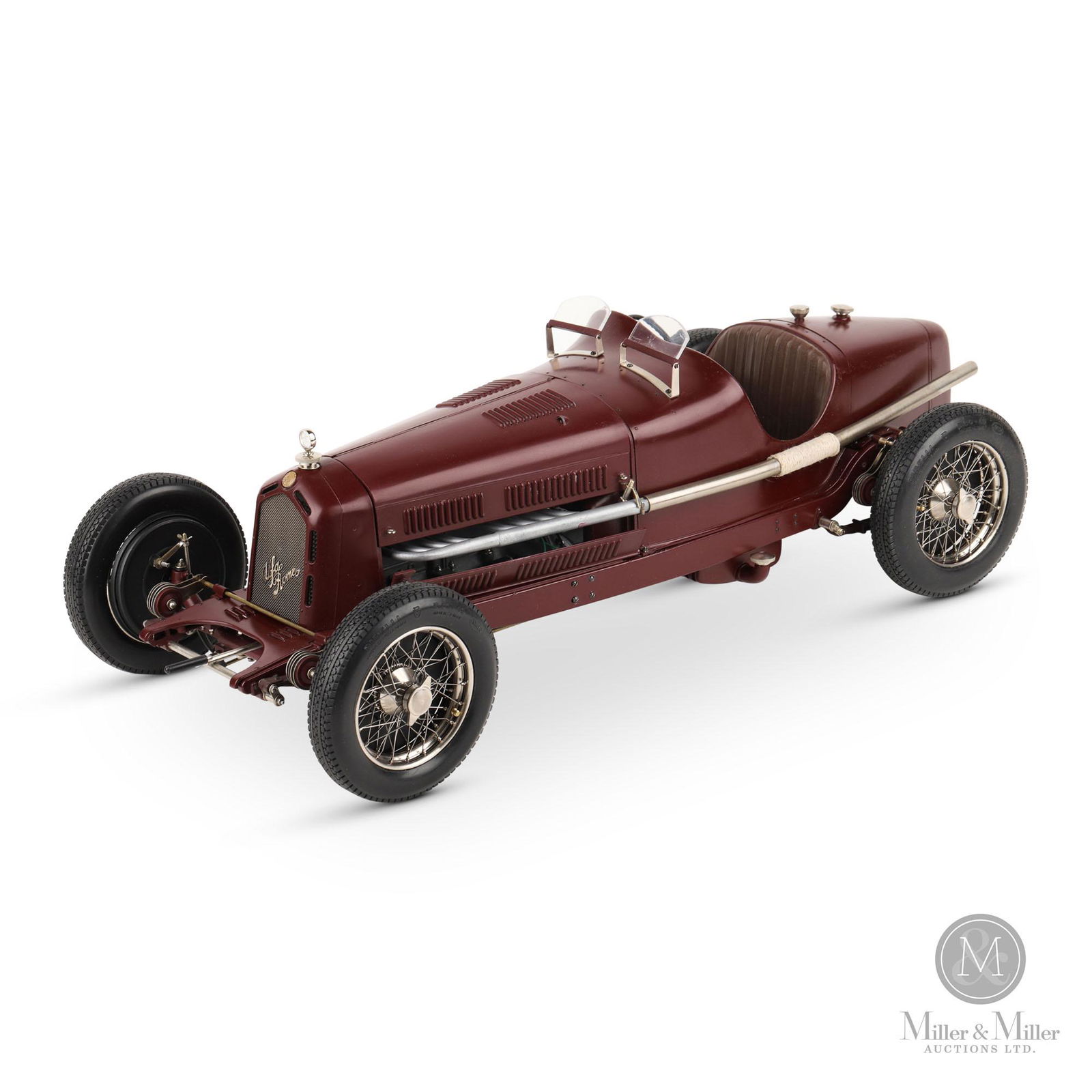 Alfa Romeo Gran Sport 1/12 スケール 未組立キット Unbuilt Bandai Alfa Romeo Gran Sport 1/12 Scale Model Kit